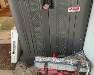 Suncast Commercial containers.