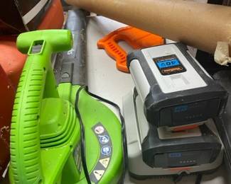 Large selection of tools.