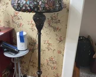 Tiffany style floor lamp.