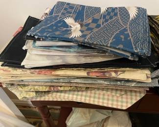 Several sets of placemats.