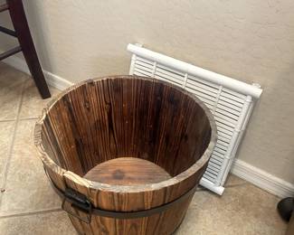 Wooden Flower Bucket 