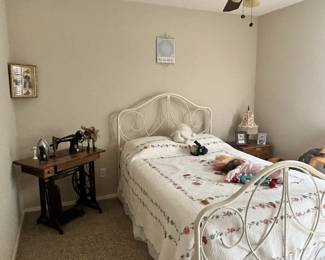 Whtie Wrought Iron Bed