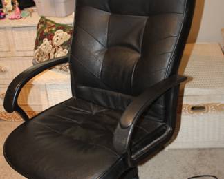 vinyl office chair