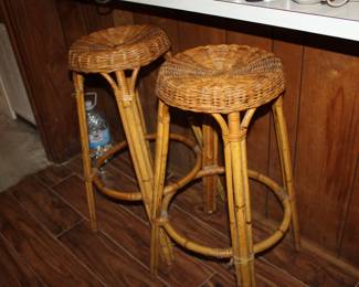 wicker barstools