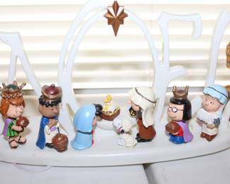 Snoopy manger scene