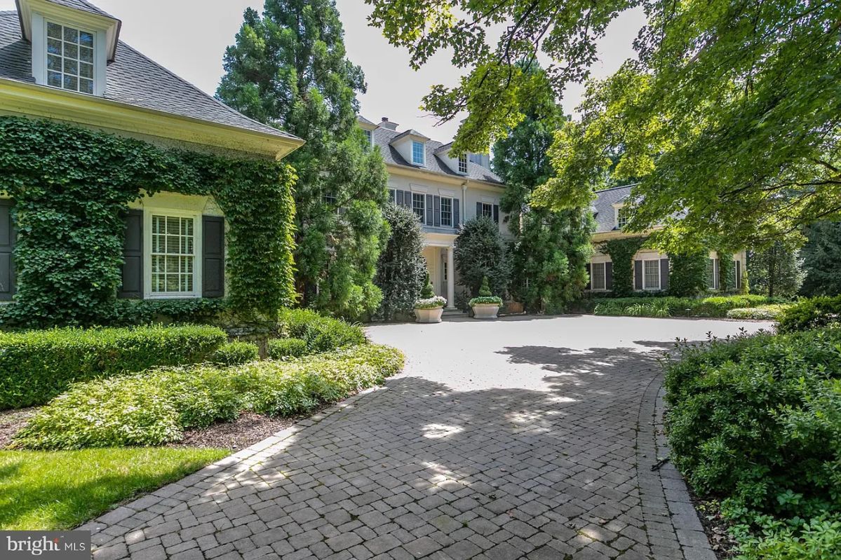 Fabulous Estate Sale in Princeton starts on 9/30/2023