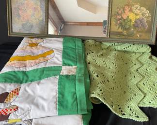 Vintage Handmade Belle Sunbonnet Quilt