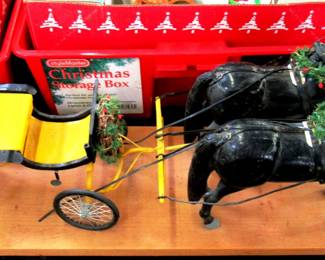 Holiday Horse & Carriage 