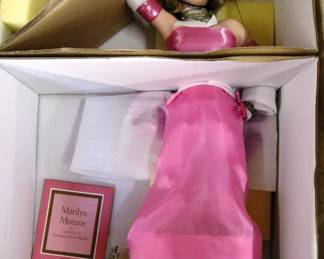 Franklin Heirloom Dolls, Marilyn Monroe 