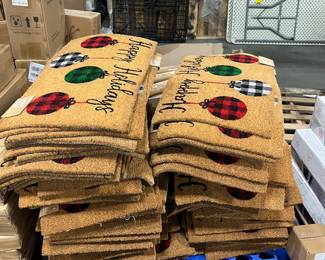 Pallet of Xmas door mats