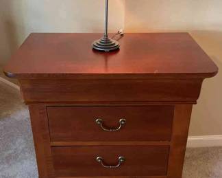 End Table With 2 Drawers And Lamp