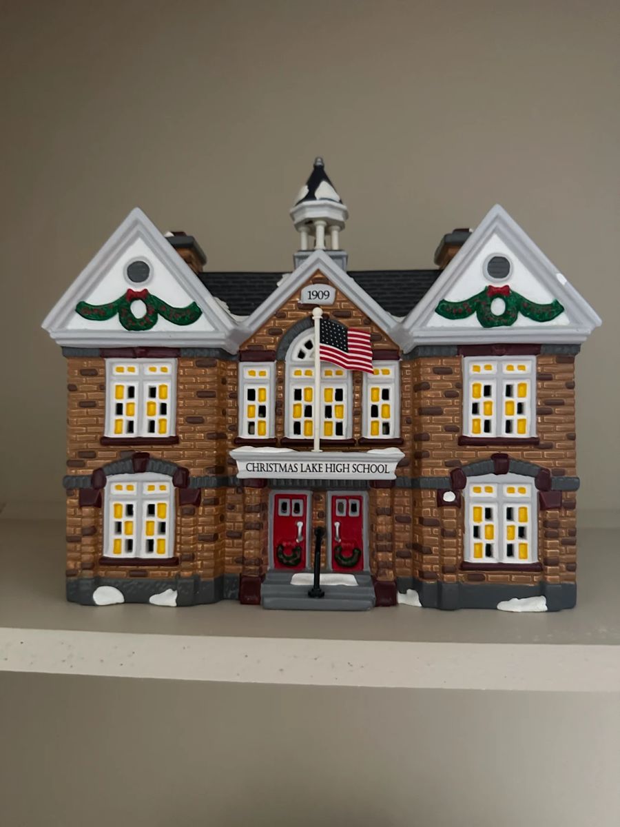 Robinson Estate Sale by Caring Transitions... starts on 9/29/2023