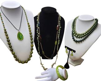 Glorious In Green Jewelry 