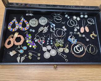 Lot Of Earrings All Matches  No Stones Or Metal Tested