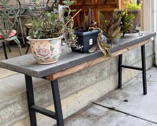 Plantings & outdoor items