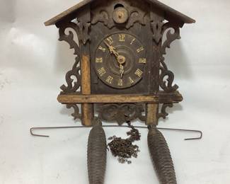 ANTIQUE GERMAN CUCKOO CLOCK