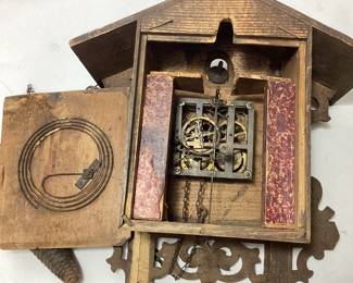 ANTIQUE GERMAN CUCKOO CLOCK