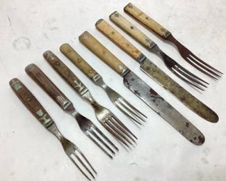 ANTIQUE BONE & WOOD HANDLE FLATWARE CIVIL WAR ERA