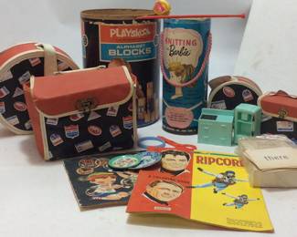 VINTAGE KIDS TOYS & BLOCKS