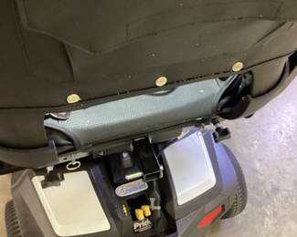 PRIDE MOBILITY GO CHAIR ELECTRIC