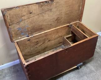 ANTIQUE DOVETAIL BLANKET CHEST