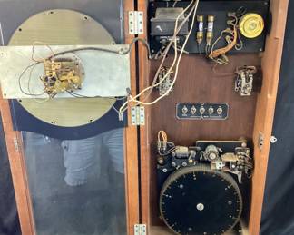 VTG. INTERNATIONAL BUSINESS MACHINES ‘IBM TIME RECORDING CLOCK