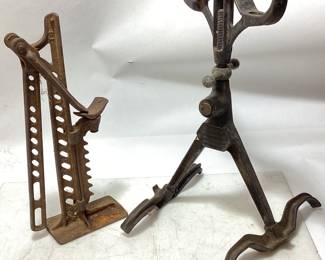 ANTIQUE MODEL T CAR JACK & TIRE DUPLEXER