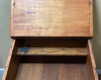 ANTIQUE FLIP TOP SCHOOL DESK