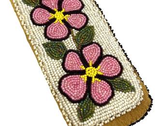 Moose Hide Beaded Glasses Case
