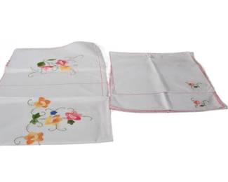 109. Group Table Linens