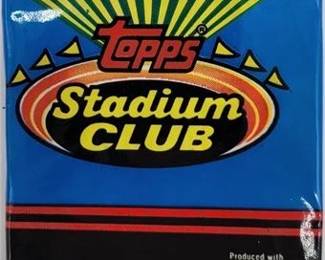 Lot 821   0 Bid(s)
1991 Topps Stadium Club Baseball Card Unopened Pack