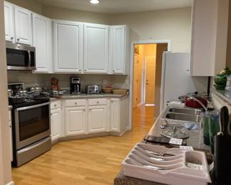 Kitchen overview