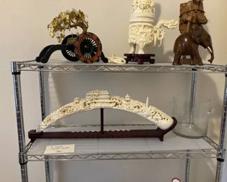 Plastic reproduction figures