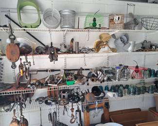 Zoom in for lots of goodies 