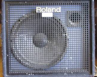 ROLAND KC-500 STEREO MIXING KEYBOARD AMP