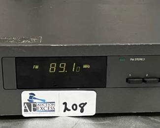 NAD 4150 STEREO FM TUNER