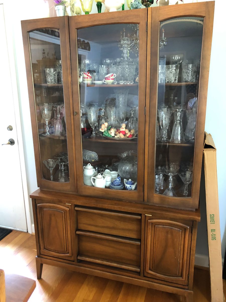 HUGE NW HICKORY ESTATE MOVING TAG SALE BY... starts on 11/9/2023