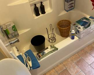 Electric Heating Pads/Table Top Ironing Board/Dehumidifier/Bathroom Decor