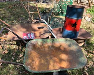 Wheelbarrows & other yard items 