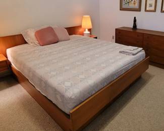 Danish teak platform queen bed with floating nightstands. Comes with an excellent condition memory foam mattress and very cool Mid Century bed sheets and pillow covers with one pillow. Mid Century Marshall Studios Jane and Gordon Martz Matching table lamps with original shades! Rare to find a matching pair with original shades!