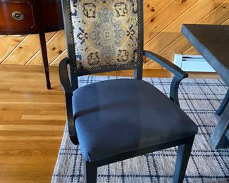 Bassett Furniture
BenchMade - Wood Table with 2 fabric arm chairs, and 4 fabric side chairs, and blue and cream wool rug
Table: 72” l x 38” w x 30” h
Rug: 8’ x 11’