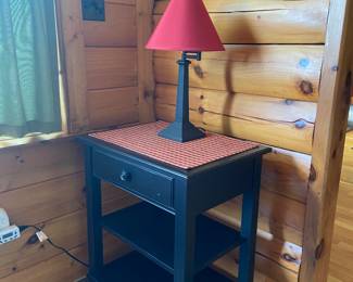 Ethan Allen
Black Side Table
