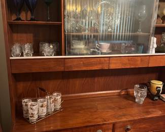 Sligh-Lowry Credenza Hutch
