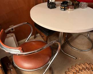 Space-Age Dinette Set