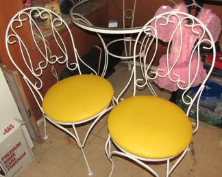 Ice Cream Parlor Table and Chairs