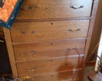 Solid wood Chest of Drawers