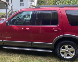 2005 Ford Explorer /6 Cylinder/4WD (Clean Vehicle/51621 Miles/subject to confirmation)
