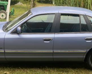 1995 Crown Victoria (Clean Vehicle/52664 Miles/subject to confirmation)