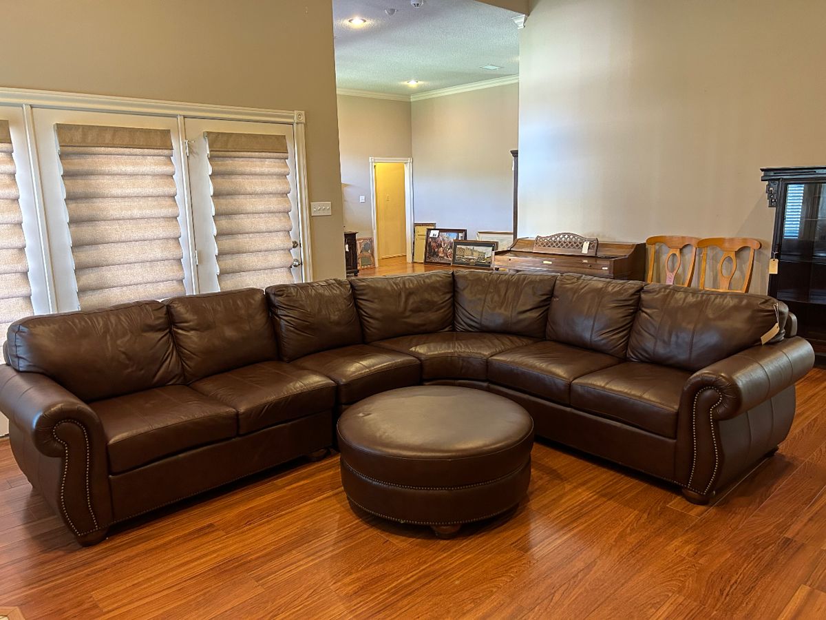 Lakeridge Estate Sale in Lubbock, TX starts on 9/28/2023