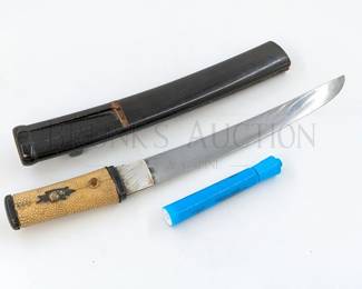 JAPANESE TANTO SHORT SWORD
STINGRAY SKIN HANDLE W/ METAL PLUM BLOSSOM MOTIF
MUMEI (UNSIGNED)